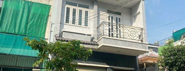 Căn nhà gồm có tất cả 5 PN, cho thuê nhà, thuê ngay với giá thỏa thuận chỉ 22 triệu/tháng có diện tích chính 90m2 tọa lạc ngay Quận 7, Hồ Chí Minh-02