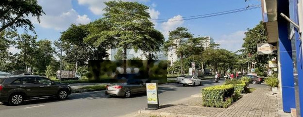 Cho thuê nhà ở diện tích tầm trung 300m2 giá thuê khởi đầu 38 triệu/tháng nằm ở Nguyễn Văn Linh, Quận 7, hướng KXĐ, mặt lộ ngang 6 mét-02