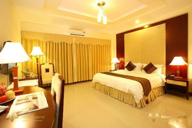Bán khách sạn mặt tiền đường Phan Châu Trinh, Bà Rịa - Vũng Tàu. Diện tích 97m2, giá 18,7 tỷ