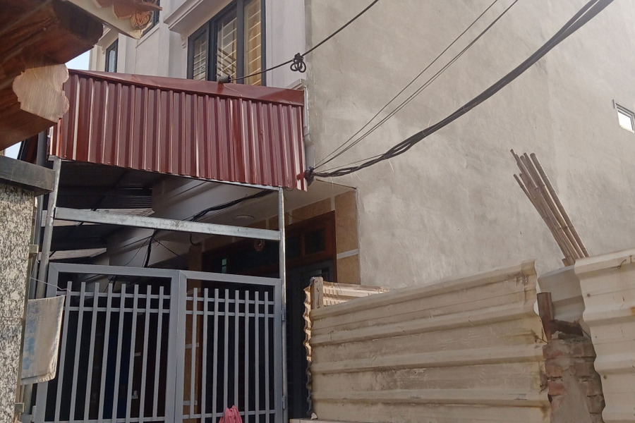 Cần bán căn nhà 3 tầng xây mới 35m2 Đồng Mai-01