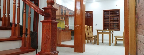 Vị trí đặt tọa lạc tại Nguyễn Ngọc Nại, Thanh Xuân cho thuê nhà thuê ngay với giá ưu đãi từ 21 triệu/tháng, trong nhà nhìn chung có 4 phòng ngủ-03