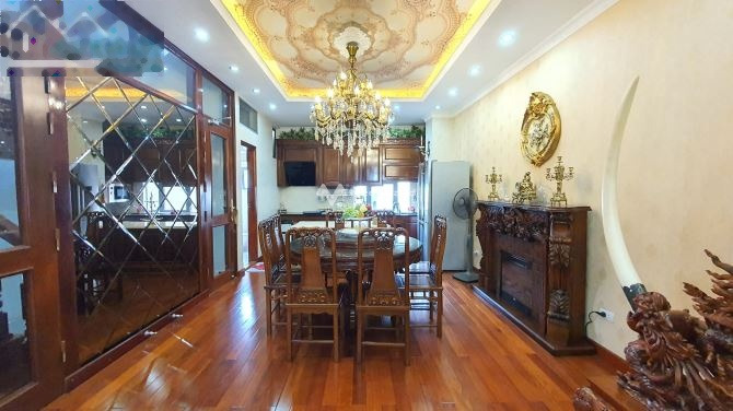 Bán biệt thự Nằm ngay trên Đại Mỗ, Hà Nội bán ngay với giá bất ngờ 29.5 tỷ diện tích tiêu chuẩn 230m2, trong nhà có tổng 5 PN-01