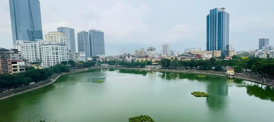Cần đổi nơi khác bán nhà có diện tích gồm 120m2 bán ngay với giá tốt nhất 50 tỷ vị trí đặt tọa lạc gần Nguyễn Chí Thanh, Ba Đình ở lâu dài