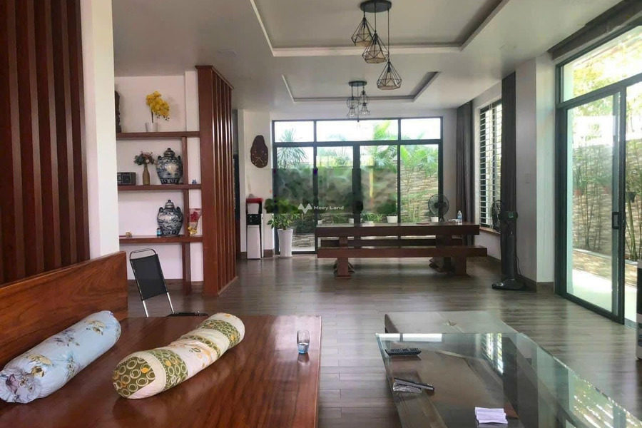 Nha Trang, Khánh Hòa, bán biệt thự, bán ngay với giá cơ bản 9.9 tỷ với diện tích thực 210m2, nhà này gồm có 4 phòng ngủ thuận tiện đi lại-01