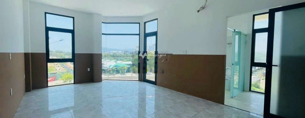 Cho thuê nhà vị trí mặt tiền tọa lạc tại Hoàng Thị Loan, Liên Chiểu, thuê ngay với giá khuyến mãi chỉ 30 triệu/tháng có một diện tích 140m2-02