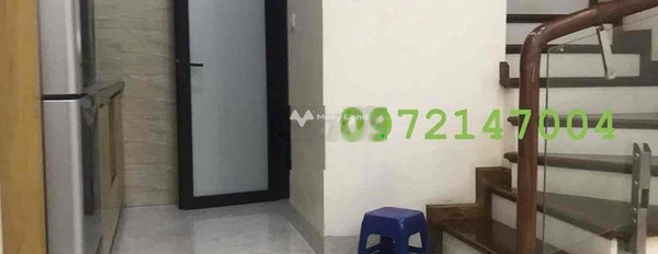 Nhà có 3 PN, cho thuê nhà, giá thuê chính chủ 12 triệu/tháng với tổng diện tích 40m2 vị trí mặt tiền tọa lạc ngay tại Tây Hồ, Hà Nội-02