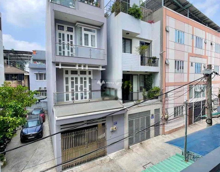 Nhà có tổng 4 phòng ngủ, bán nhà ở có diện tích chính 60m2 giá bán cực rẻ từ 8.2 tỷ vị trí thuận tiện Hiệp Bình Chánh, Hồ Chí Minh-01