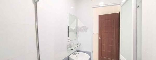 Cho thuê chung cư vị trí đẹp ngay trên Nguyễn Hữu Tiến, Tây Thạnh, tổng quan căn hộ này thì có 2 phòng ngủ, 2 WC nhà view bao đẹp-03