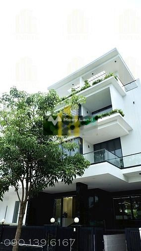 Diện tích đất 550m2, cho thuê biệt thự tọa lạc gần Quận 2, Hồ Chí Minh, căn nhà bao gồm có 6 phòng ngủ, 5 WC giá tốt nhất-01