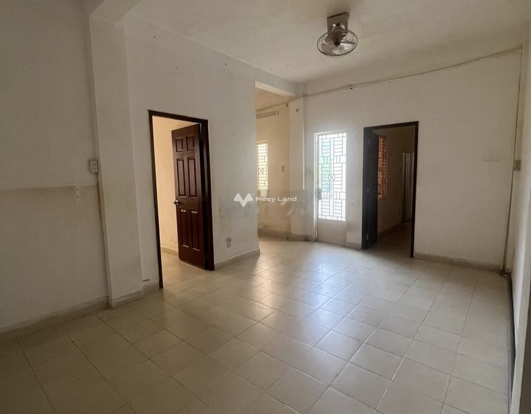 Tổng quan bên trong căn hộ có 2 PN, cho thuê căn hộ vị trí mặt tiền ngay trên Nguyễn Văn Quá, Quận 12, 2 WC nội thất đầy đủ-01