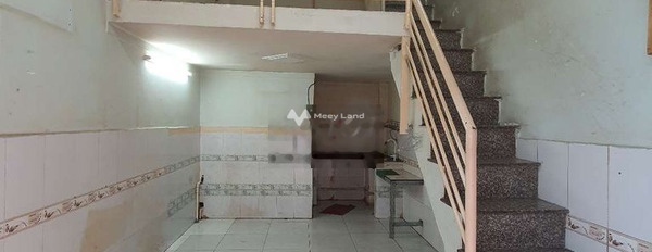 Giá 6 triệu/tháng, cho thuê nhà có diện tích thực là 25m2 ngay ở Phan Văn Trị, Phường 7, nhà có 2 phòng ngủ, 2 WC cảm ơn bạn đã đọc tin-03