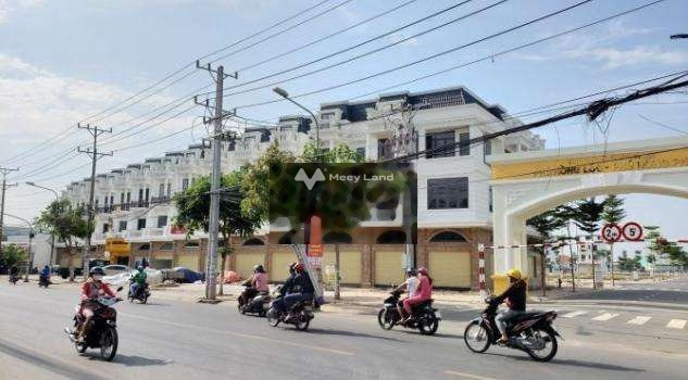 Mức giá 7 triệu/tháng cho thuê đất diện tích rất rộng 150m2 mặt tiền nằm ngay tại Thuận Giao, Thuận An-01