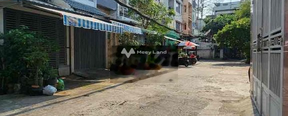 Nhà gồm 5 PN cho thuê nhà ở diện tích thực tế 50m2 thuê ngay với giá tốt từ 25 triệu/tháng nằm ở Nguyễn Trãi, Hồ Chí Minh-03