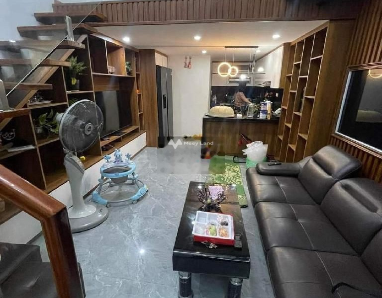 Vị trí đặt tại Bà Triệu, Hà Đông bán nhà bán ngay với giá đề cử 5.5 tỷ trong ngôi nhà này gồm 4 phòng ngủ-01