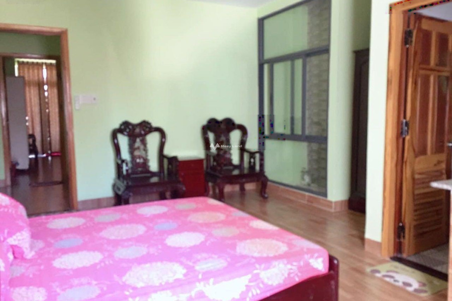 Nhà có 9 phòng ngủ bán nhà bán ngay với giá thương mại chỉ 7.5 tỷ diện tích chuẩn 65.9m2 vị trí đặt tọa lạc ngay ở Phước Long, Khánh Hòa-01