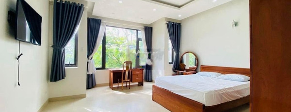 Tọa lạc tại Mỹ An, Đà Nẵng cho thuê nhà giá thuê đề xuất 19 triệu/tháng, trong nhà có tổng 4 phòng ngủ, 4 WC-03
