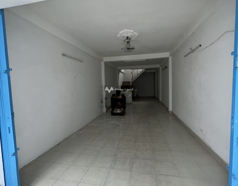Vị trí phát triển Cư Xá Phú Lâm D, Phường 10 cho thuê nhà giá nhỉnh 15 triệu/tháng, nhà gồm 3 phòng ngủ, 2 WC-01