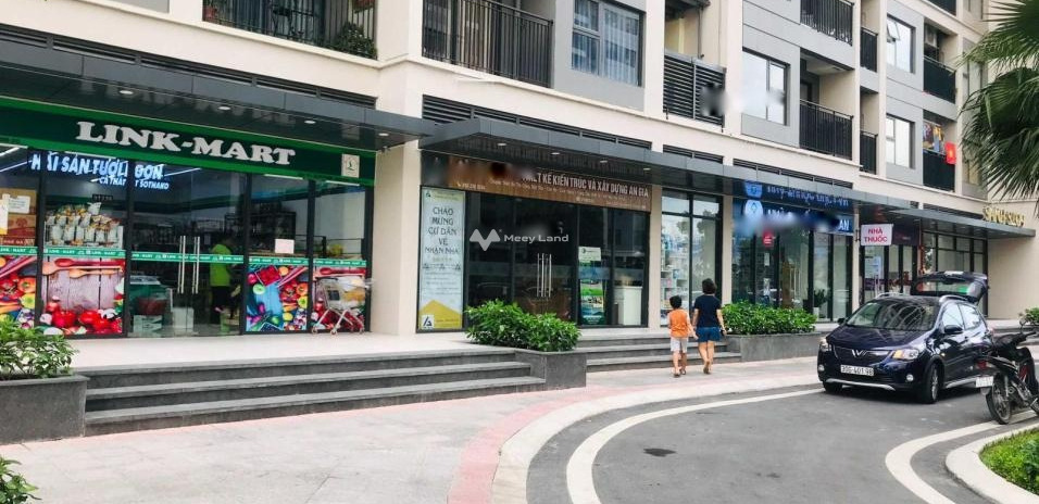 Cho thuê shophouse vị trí tiện lợi ngay tại Thành Thái, Hà Nội. Diện tích 172m2, giá 50 triệu/tháng