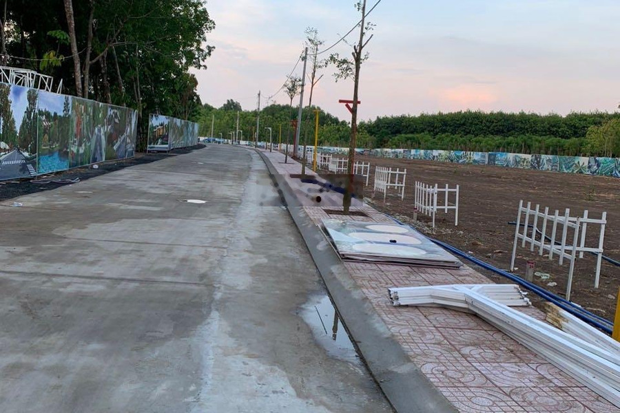 Bán đất nền xã Lộc Phú, huyện Lộc Ninh, Bình Phước 200m2 có sẵn 100m2 thổ cư, giá 679 triệu -01