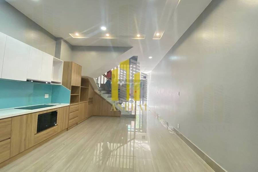 Cho thuê nhà với diện tích rộng 55m2 vị trí hấp dẫn nằm ở An Khánh, Thủ Đức giá thuê đề xuất 19.5 triệu/tháng, trong nhìn tổng quan gồm 2 PN, 2 WC-01