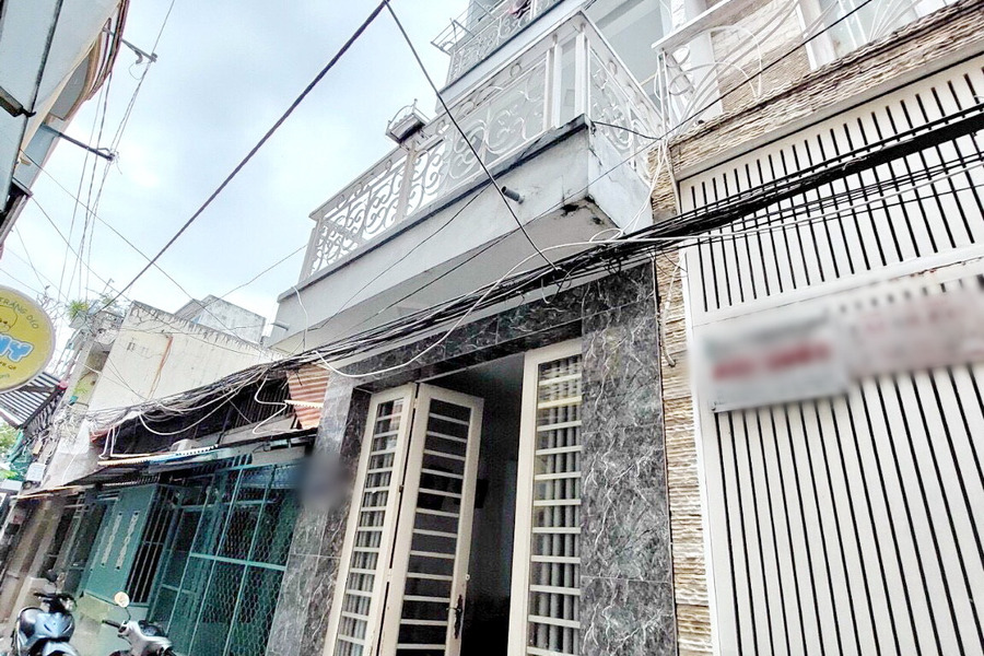 Bán nhà 2 lầu gần mặt tiền đường Hưng Phú, Phường 8, Quận 8. Diện tích 33m2, giá 4,25 tỷ-01