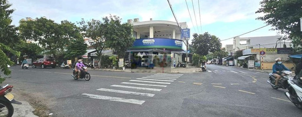 Vị trí đặt ở trung tâm Mỹ An, Đà Nẵng bán nhà giá bán công khai 5.5 tỷ trong ngôi nhà này gồm 2 PN 1 WC-02