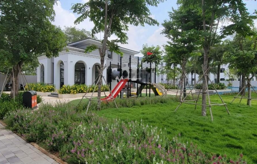 Giá bán bất ngờ 22 tỷ bán biệt thự tổng diện tích 250m2 vị trí tại Quận 9, Hồ Chí Minh, trong ngôi nhà này 5 phòng ngủ, 4 WC-01