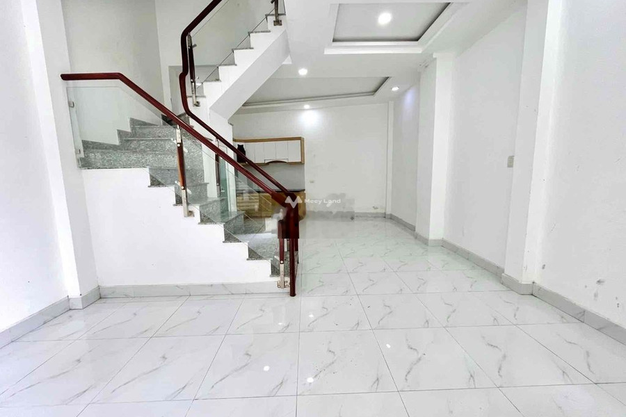 Vị trí nằm tại Lê Văn Sỹ, Tân Bình cho thuê nhà thuê ngay với giá siêu khủng 16 triệu/tháng, căn nhà bao gồm 4 phòng ngủ-01