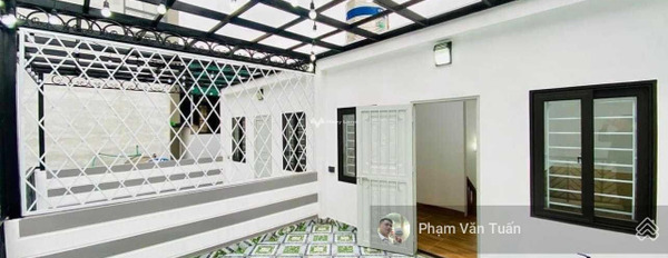 Bán nhà diện tích chuẩn 36m2 vị trí đẹp nằm tại Trung Hòa, Hà Nội bán ngay với giá mua liền chỉ 5.18 tỷ nhìn chung gồm có 3 PN, 4 WC-03