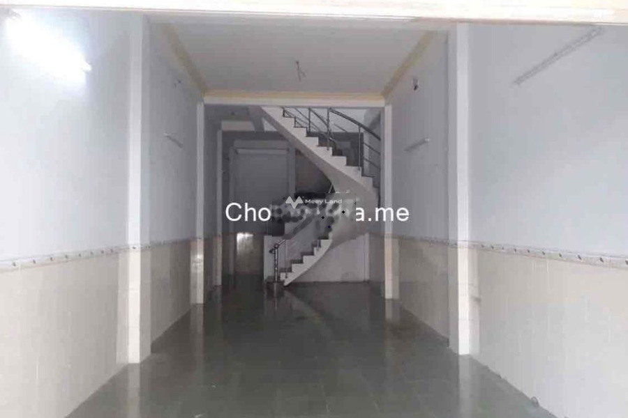 Cho thuê nhà có diện tích khoảng 72m2 tại Thoại Ngọc Hầu, Phú Thạnh thuê ngay với giá chính chủ 11 triệu/tháng, ngôi nhà này có tổng 1 PN, 1 WC-01