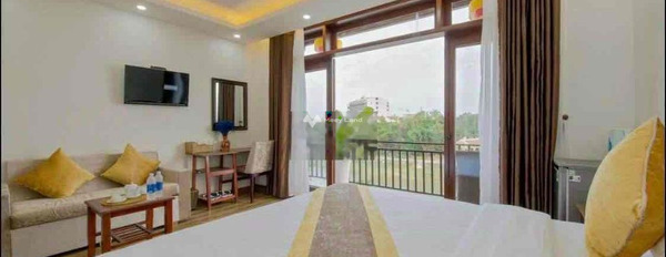 Bán nhà vị trí nằm tại Hội An, Quảng Nam giá bán bàn giao 14.5 tỷ có diện tích gồm 125m2 hướng Nam trong căn này bao gồm 9 phòng ngủ-03