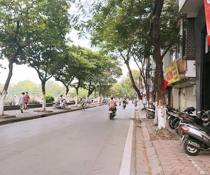 Bán nhà vị trí cực kì thuận lợi ngay tại Nam Đồng, Hà Nội giá bán đề xuất từ 17.2 tỷ diện tích khoảng 54m2 ngôi nhà này gồm có 2 phòng ngủ-01