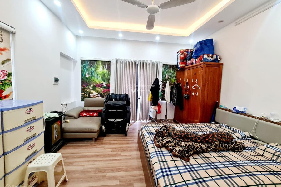 Bán hộ căn nhà tọa lạc tại Phương Liệt, Thanh Xuân giá bán đề cử từ 7 tỷ có diện tích chung là 40m2 trong nhà gồm có 3 PN 4 WC vào ở ngay-01