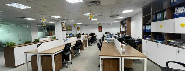 Cho thuê sàn văn phòng vị trí thuận lợi ngay Khúc Thừa Dụ, Dịch Vọng. Diện tích 130m2-03