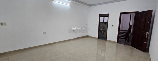 Nhà 6 phòng ngủ cho thuê nhà ở diện tích là 100m2 thuê ngay với giá cực mềm chỉ 35 triệu/tháng vị trí cực kì thuận lợi ngay tại Cộng Hòa, Phường 4-02