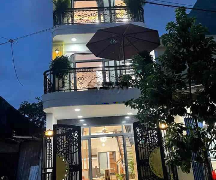 Bán nhà bán ngay với giá tốt 4.97 tỷ diện tích chuẩn 72m2 vị trí đặt ở trong Hòa Minh, Đà Nẵng-01
