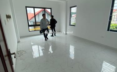 Với mặt ngõ 2 mét vị trí đẹp ngay ở La Nội, Dương Nội bán nhà bán ngay với giá thị trường 2.76 tỷ trong ngôi nhà này có 3 PN-03