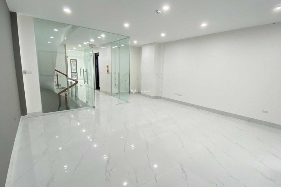Cho thuê sàn văn phòng giá 15 triệu/tháng, diện tích 110m2 nằm ngay bên trong Giải Phóng, Hà Nội-01