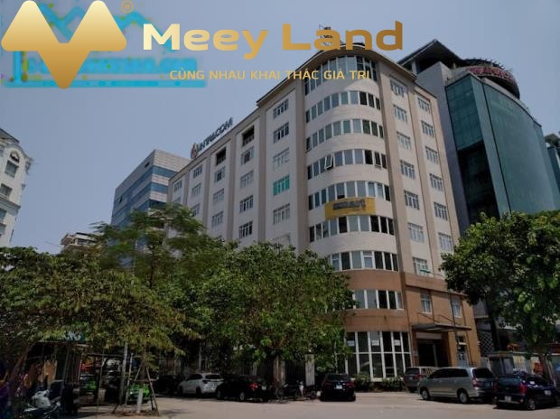 Cho thuê sàn văn phòng giá thuê chỉ 185 triệu/tháng vị trí đặt tọa lạc ngay Thịnh Quang, Hà Nội có một dt 130 m2