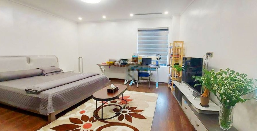 Nhà 6 phòng ngủ bán nhà bán ngay với giá siêu rẻ từ 109.9 tỷ diện tích rộng 235m2 vị trí đẹp ngay tại Quận 3, Hồ Chí Minh-01