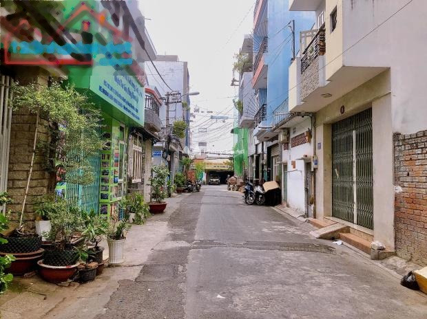 Nhà 6 PN bán nhà bán ngay với giá bất ngờ từ 7 tỷ diện tích rộng 40m2 vị trí thuận lợi ngay Tân Phú, Hồ Chí Minh
