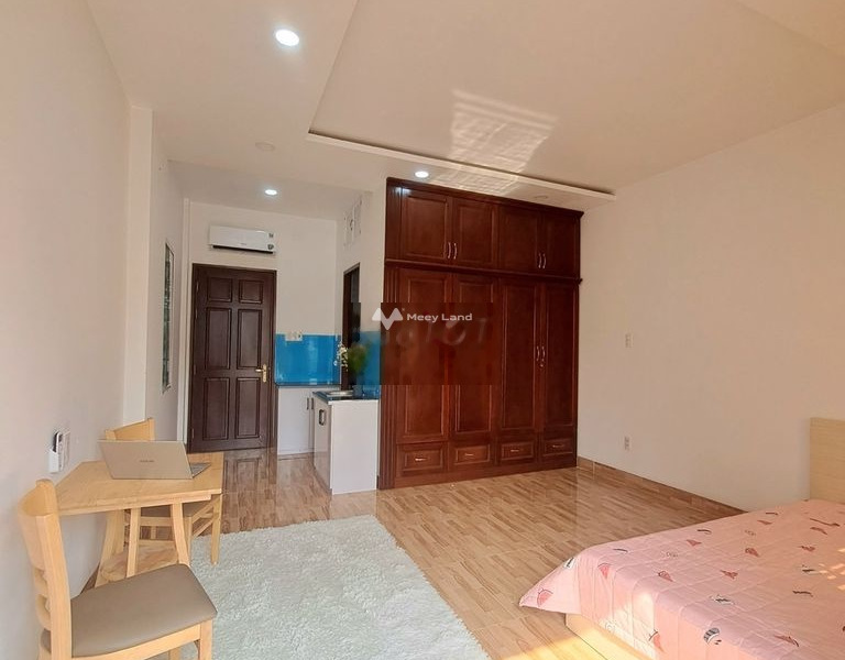 Trong căn hộ này gồm có 1 PN, cho thuê căn hộ nằm ở Phạm Văn Bạch, Gò Vấp, 1 WC thuận tiện đi lại-01