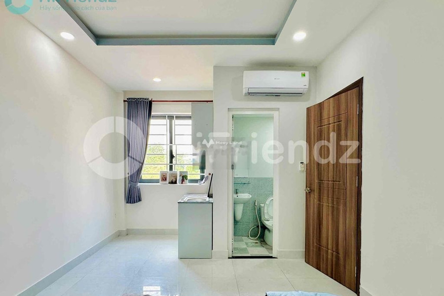 Trong căn hộ này có 1 PN, cho thuê căn hộ vị trí tốt đặt nằm ngay Cửu Long, Hồ Chí Minh, 1 WC vị trí đắc địa-01