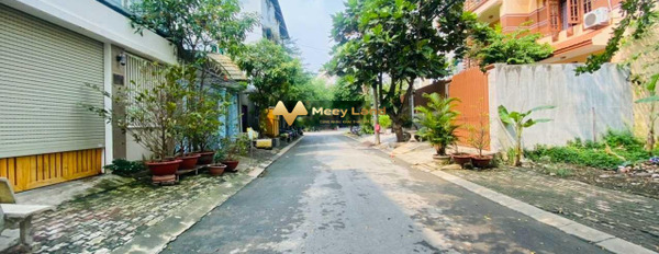 Bán nhà có diện tích rộng 96m2 bán ngay với giá khởi đầu từ 13,3 tỷ vị trí thuận lợi nằm tại Quận 7, Hồ Chí Minh-03