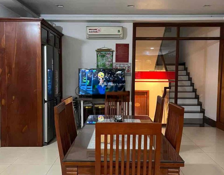 Nhà này gồm 4 PN, cho thuê nhà, giá thuê siêu mềm 18 triệu/tháng với diện tích là 100m2 vị trí hấp dẫn Lê Thị Riêng, Hồ Chí Minh-01