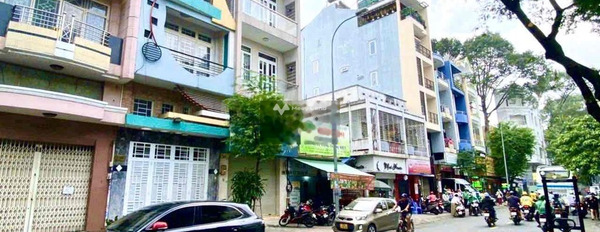 Tổng quan nhà này gồm 3 phòng ngủ bán nhà giá bán cực rẻ 15 tỷ có diện tích chung 45m2 mặt tiền nằm ngay ở Quận 10, Hồ Chí Minh-03
