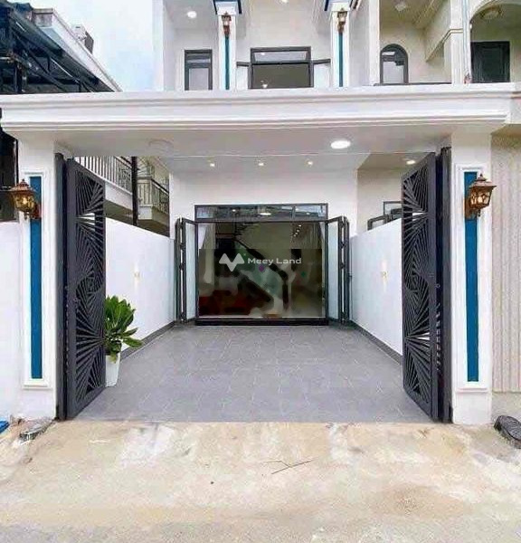 Tọa lạc ở Phú Lợi, Bình Dương bán nhà giá bán công khai chỉ 3.99 tỷ tổng quan trong căn nhà gồm 3 phòng ngủ 3 WC-01