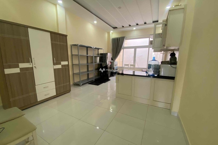 Trong nhà này 4 phòng ngủ, cho thuê nhà ở diện tích như sau 80m2 thuê ngay với giá cực tốt từ 17 triệu/tháng vị trí tốt tại Cao Thị Chính, Phú Thuận-01
