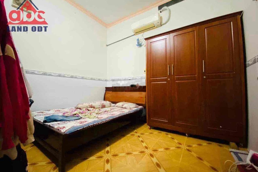 Có diện tích chính 118m2 bán nhà vị trí thuận lợi tại Lý Văn Sâm, Đồng Nai trong nhà bao gồm 2 phòng ngủ khách có thiện chí liên hệ ngay.-01