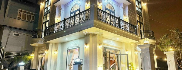Bán hộ căn nhà vị trí thuận lợi nằm trên Đà Lạt, Lâm Đồng bán ngay với giá cực kì tốt 14 tỷ có diện tích rộng 202m2 vị trí thuận lợi-03